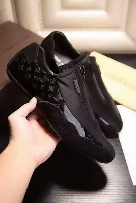 LV Fashion Men Sneakers--087